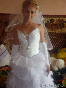 Свадебное платье в отличном  состояниии в Семипалатинске - Изображение #1, Объявление #93789
