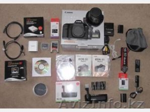 Canon EOS 5D Mark II Digital SLR + EF 24-105mm IS lens