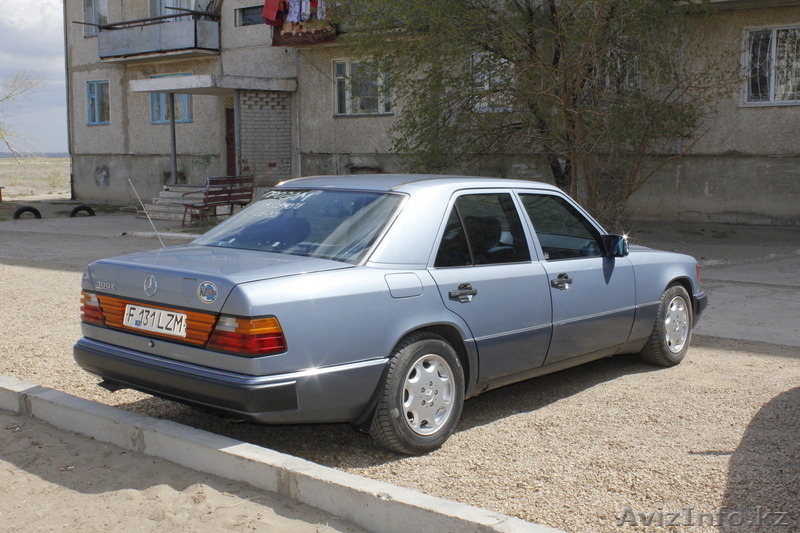 продам машину мерседес Е300 - Изображение #3, Объявление #243863