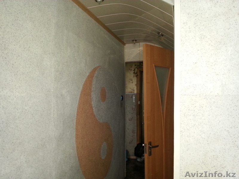 продам 2-х комнатную квартира старой планировки очень тёплая хороший район 4этаж - Изображение #1, Объявление #891218