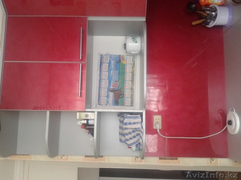 Акриловый угловой кух гарнитур цвета бордо для мал кухни с/п новый в связс  - Изображение #4, Объявление #1029787