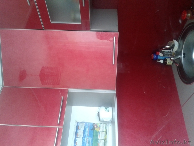 Акриловый угловой кух гарнитур цвета бордо для мал кухни с/п новый в связс  - Изображение #3, Объявление #1029787