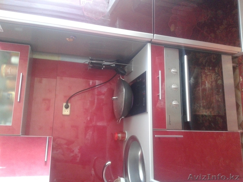 Акриловый угловой кух гарнитур цвета бордо для мал кухни с/п новый в связс  - Изображение #2, Объявление #1029787